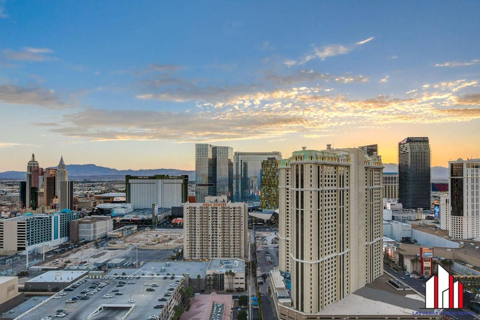 Mgm Signature-30-705 F1 Track & Strip View Balcony Las Vegas Exterior foto